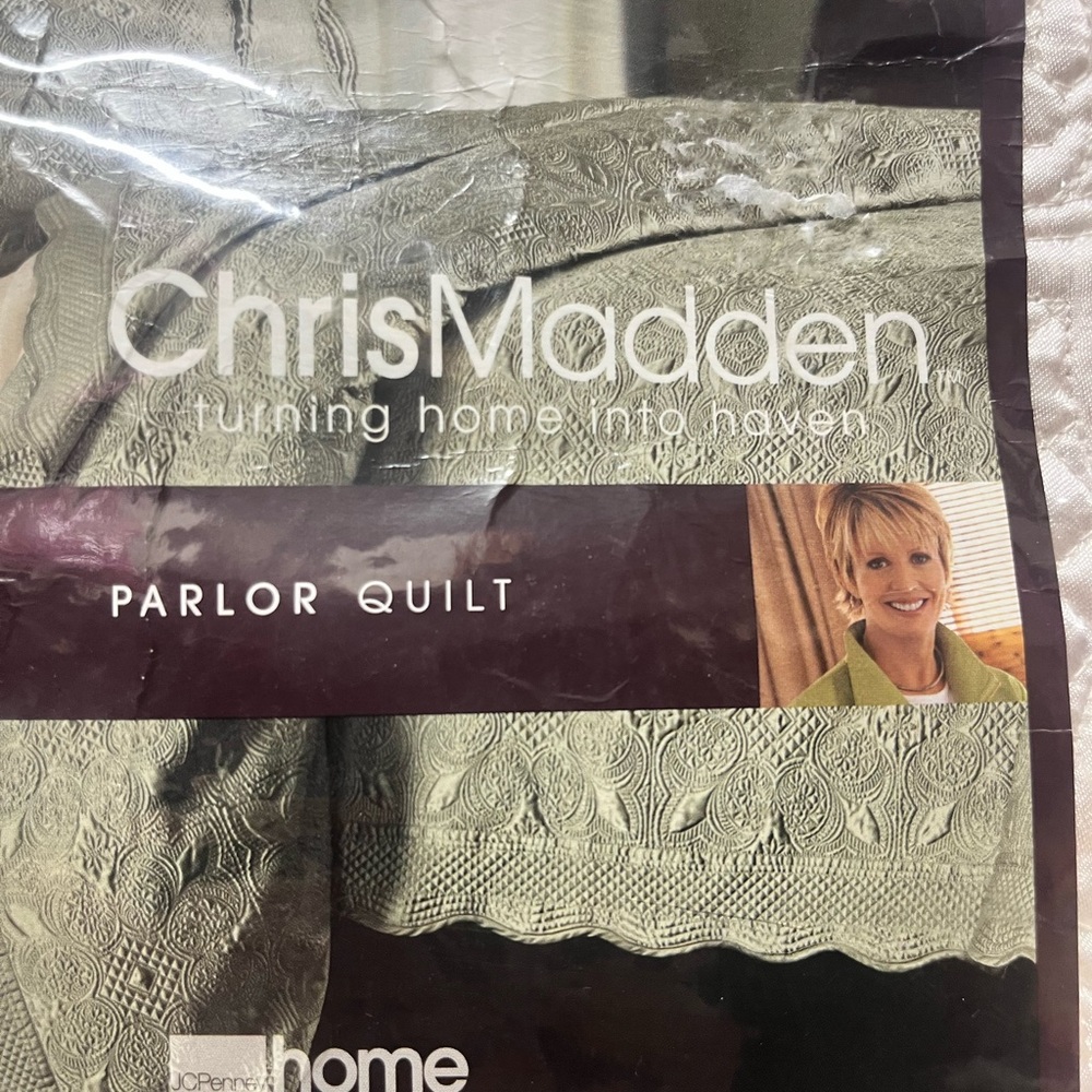 Chris Madden Parlor Quilt - Luxurious Green Pattern